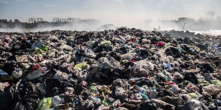 Viceministro de Ambiente: «Es trascendente salir de este modelo tan espantoso que tenemos de tratamiento de los residuos»