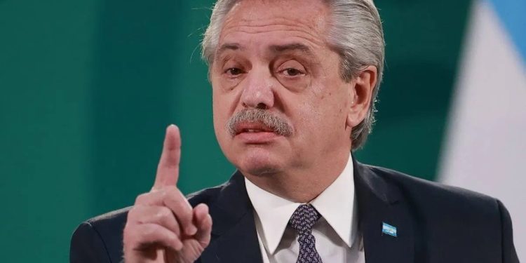 Alberto apuntó contra los empresarios y las provincias que no quieren pagar la suma fija