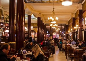 De 400 a 3.000 pesos: un mapa muestra los dispares precios de un café con dos medialunas en CABA