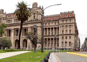 Detuvieron a un empleado judicial por abusar sexualmente de un menor en Tribunales