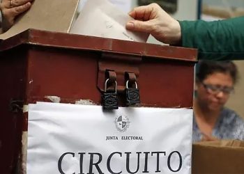 El 39% de los uruguayos se definió políticamente como “de centro”