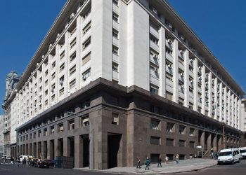 El Gobierno destinará $700 millones para la reparación a comercios afectados por los robos