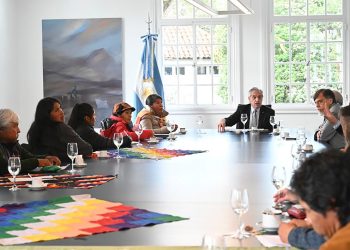 El Presidente recibió a una delegación del Tercer Malón de la Paz de Jujuy