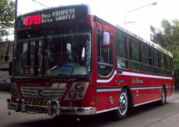 En provincia de Buenos Aires habrá transporte público gratis los días de elecciones