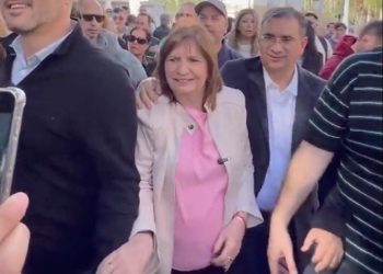 Escándalo con Bullrich en San Luis: escupidas, insultos y repudio