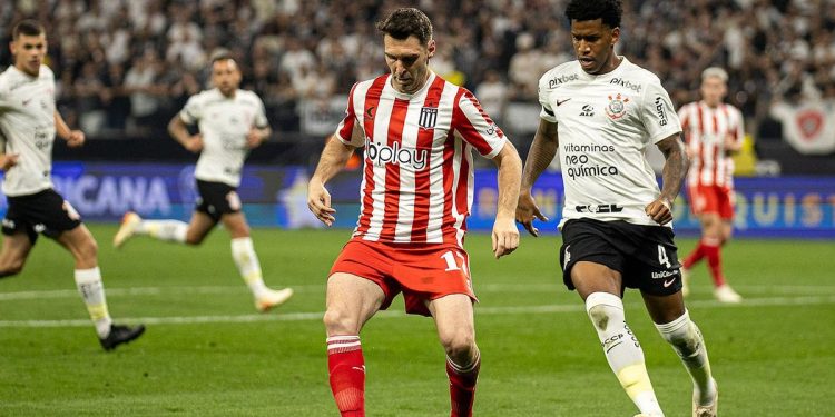 Estudiantes no pudo en Brasil, pero todavía tiene la esperanza de avanzar en la Sudamericana