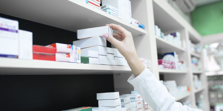 Farmacias alertan por el tráfico millonario de medicamentos desde Argentina