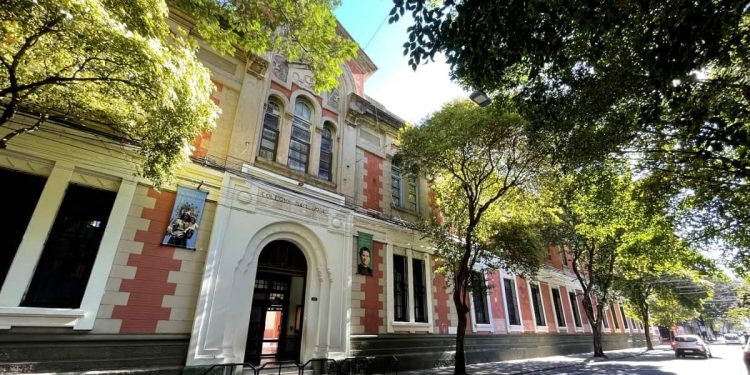 Histórico: el Colegio San José de Rosario deja de ser solo de varones y abre sus puertas a las niñas