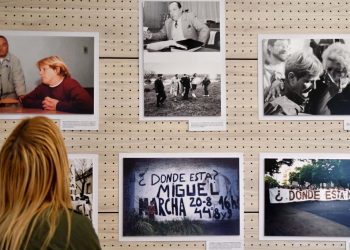 Inauguraron la muestra de fotos colectiva de Miguel Bru, a 30 años de su desaparición