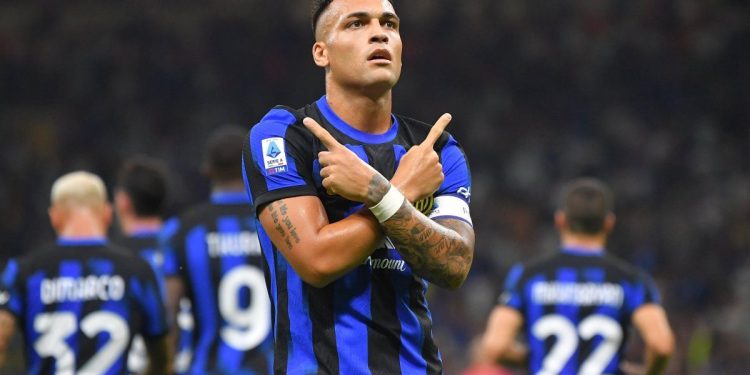 Inter debutó con tiunfo en una noche brillante de Lautaro Martínez