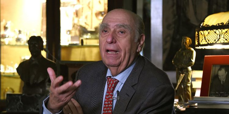 Julio María Sanguinetti mostró su “preocupación” por el triunfo de Javier Milei en Argentina