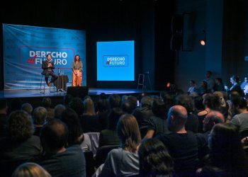 Kicillof sumó el apoyo de 200 artistas e intelectuales a su reelección