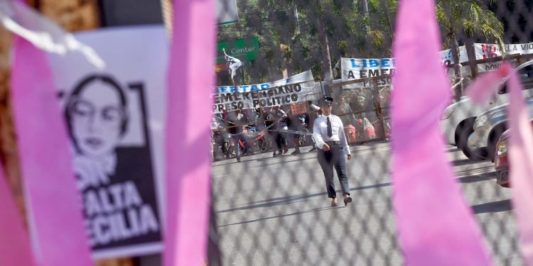 La mujer de Emenerciano Sena denunció “torturas y hostigamiento” a su esposo