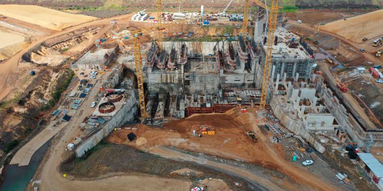 Llegaron a la central Aña Cuá 510 toneladas de componentes electromecánicos