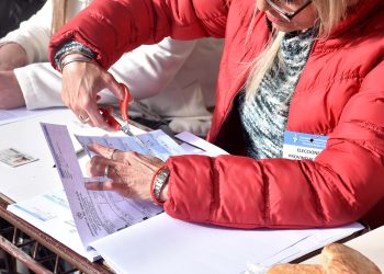 Los argentinos definen sus candidatos para las presidenciales de octubre