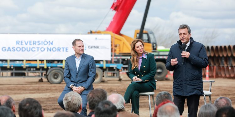 Massa anunció obras de energía claves para el noroeste del país