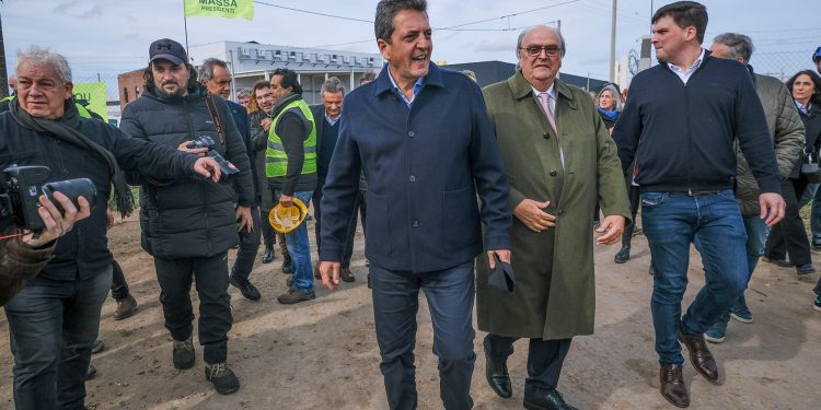 Massa convocará a un “gobierno de unidad” con “radicales y peronistas que están en el PRO”