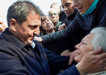 Massa encabeza un acto con movimientos sociales en Ferro