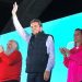 Massa mostró apoyo de los movimientos sociales y anunció DNU por monotributo
