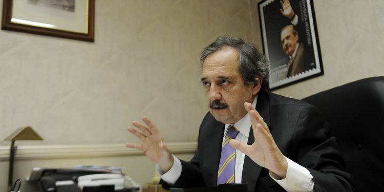 “Muchos radicales comparten la idea de ir hacia un gobierno de unidad nacional”