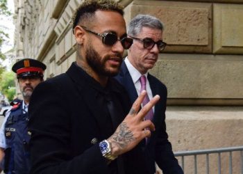 Neymar fue tentado desde Arabia Saudita con una oferta multimillonaria
