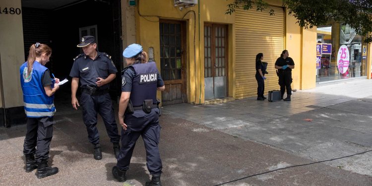 Perdirán perpetua para los acusados de asesinar a un policía en un asalto a una financiera