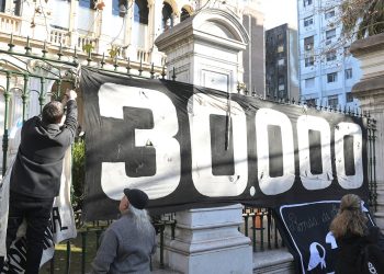 Prisión perpetua para 16 exmilitares y policías acusados de crímenes de lesa humanidad