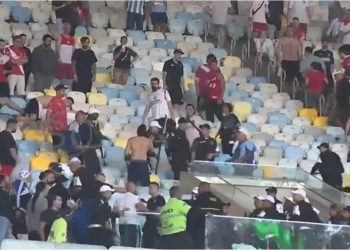Repudiable: la Policía brasileña disparó a quemarropa a los hinchas de Argentinos