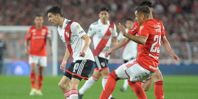River define ante Inter en Porto Alegre: horario, TV y formaciones