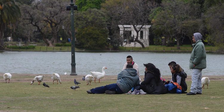 Sábado fresco y algo nublado en la Ciudad de Buenos Aires y alrededores
