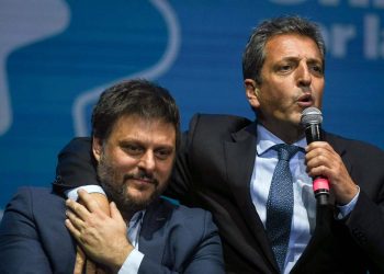 Santoro cerró su campaña con Massa, recordó a Néstor y dijo que terminará «con los negociados» del macrismo