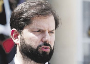 Se desencadena una dura pelea política en Chile por el futuro del estratégico negocio del litio