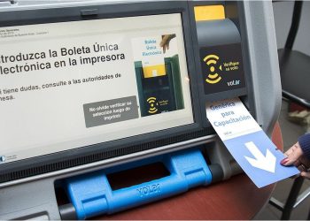 Voto electrónico: tras las denuncias, el Gobierno porteño desistió de su uso en las generales
