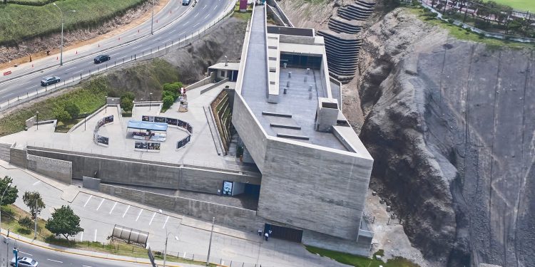 A 20 años del Informe de la Verdad, Perú aún espera por justicia y reconciliación