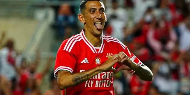 Ángel Di María anotó otra vez, fue figura y llega a la Selección encendido