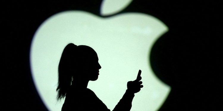 Aseguran que Apple invierte “millones de dólares al día” en entrenamiento de inteligencia artificial