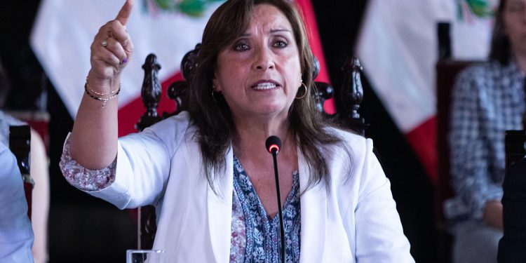 Boluarte cambió parte del gabinete peruano entre indiferencia y críticas