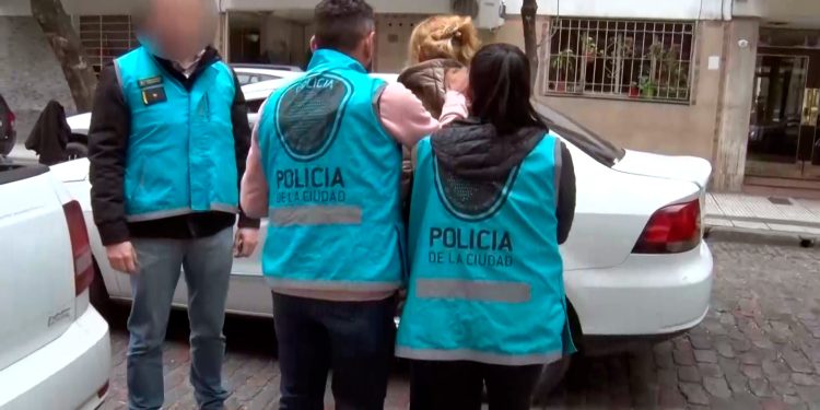 Cayó la “Banda de la Psicóloga”: estafaban a jubilados para quedarse con sus casas