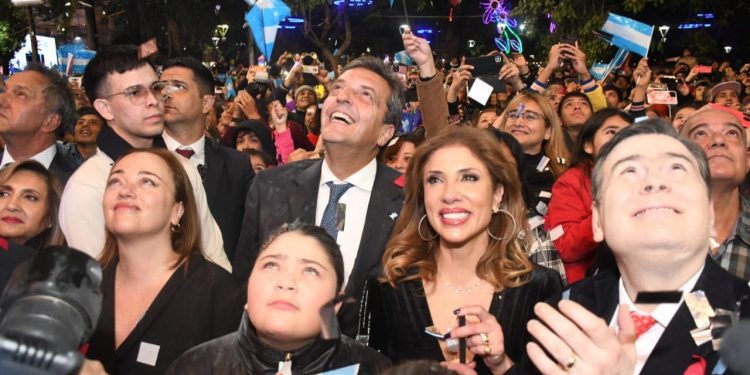 Cecilia Moreau: “Necesitamos que la gente vaya a votar para que no nos despertemos el 11 de diciembre con una Argentina como la del 2001”
