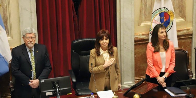 Cristina Kirchner en el Senado: la chicana a la oposición al ingresar al recinto