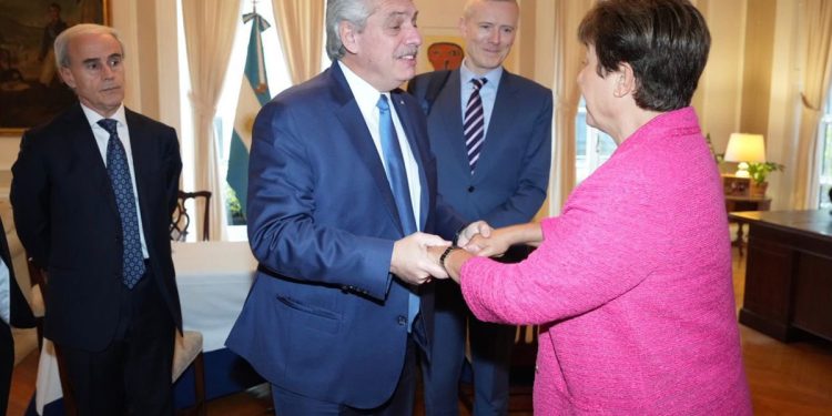 Delante de Kristalina Georgieva, Alberto Fernández pidió cambiar los estatutos del Fondo Monetario Internacional
