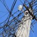 Detuvieron a un empleado de Telecom por robar cables de señal de internet en Berazategui