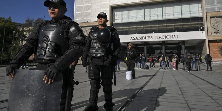 Ecuador dictará clases virtuales en escuelas de Guayas por la inseguridad