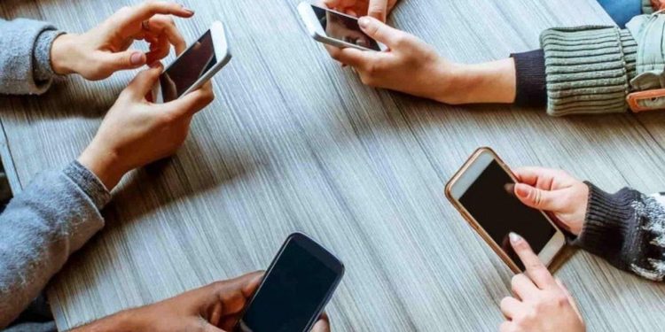 El ENACOM desmiente a las compañías de comunicaciones en conflicto por la licitación del 5G