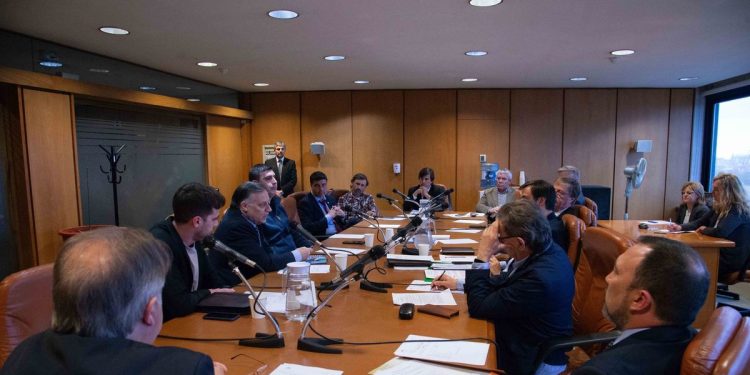 El Frente Amplio presentará un proyecto para regular la financiación de los partidos políticos