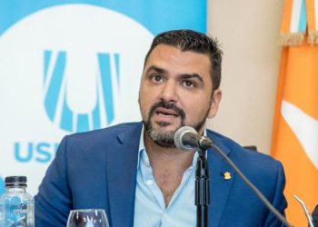 El intendente de Ushuaia denunció que fue seguido por orden de la policía provincial