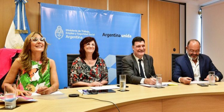 El Ministerio de Trabajo convocó al Consejo del Salario para el próximo 27 de septiembre