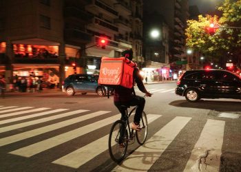 El «voto Rappi»: radiografía de un sector precarizado que se reconoce en «la libertad»