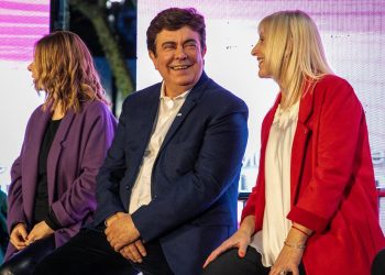 Fernando Espinoza: “Faltar el respeto al Papa es como manchar la bandera argentina”