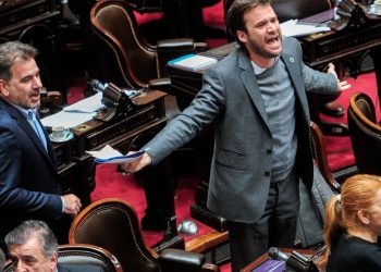 Ganancias: califican como “error histórico” y una “incoherencia” el voto en contra de JxC